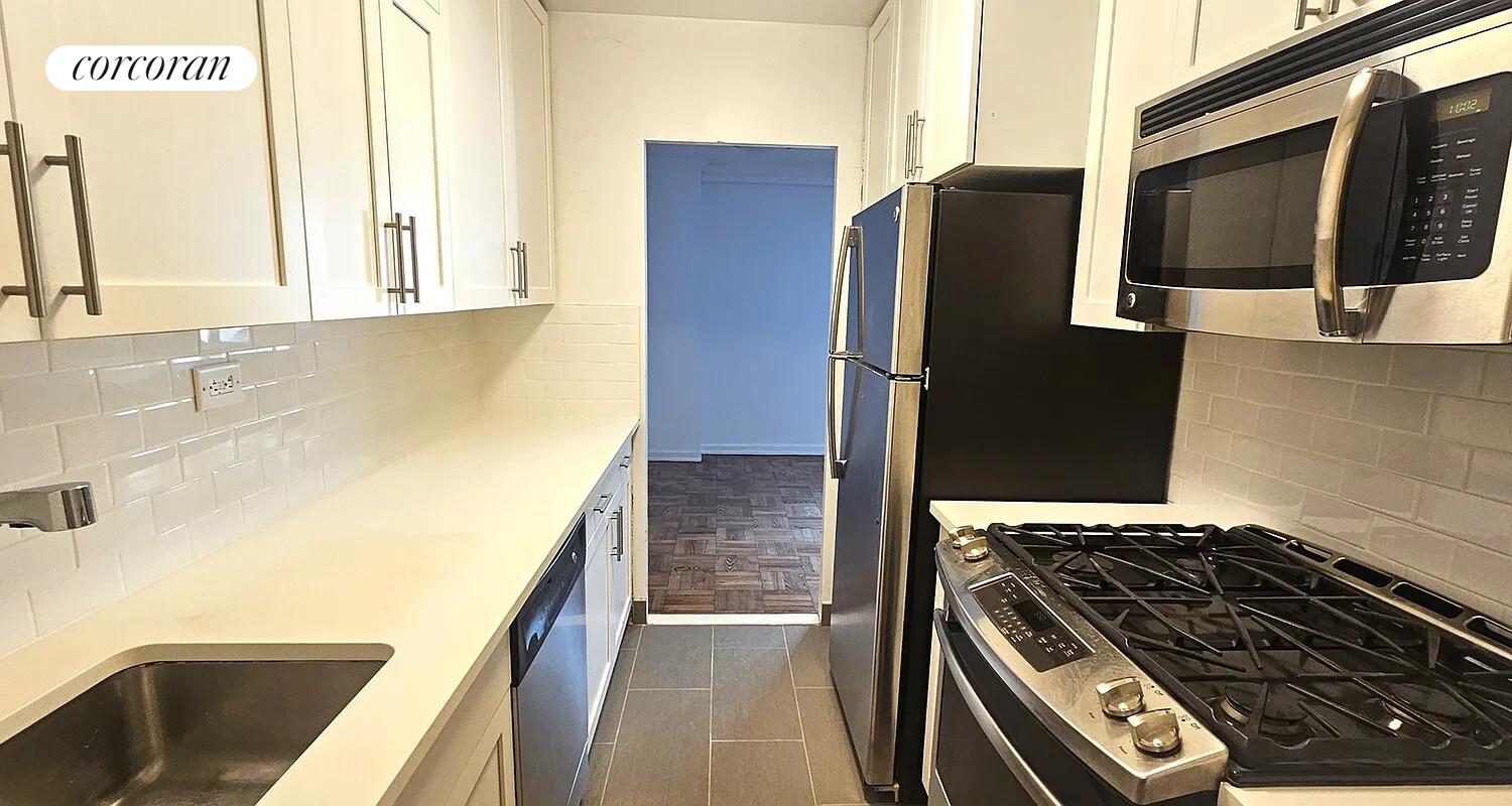 #4 photo, New York City, Yorkville , NY 10028