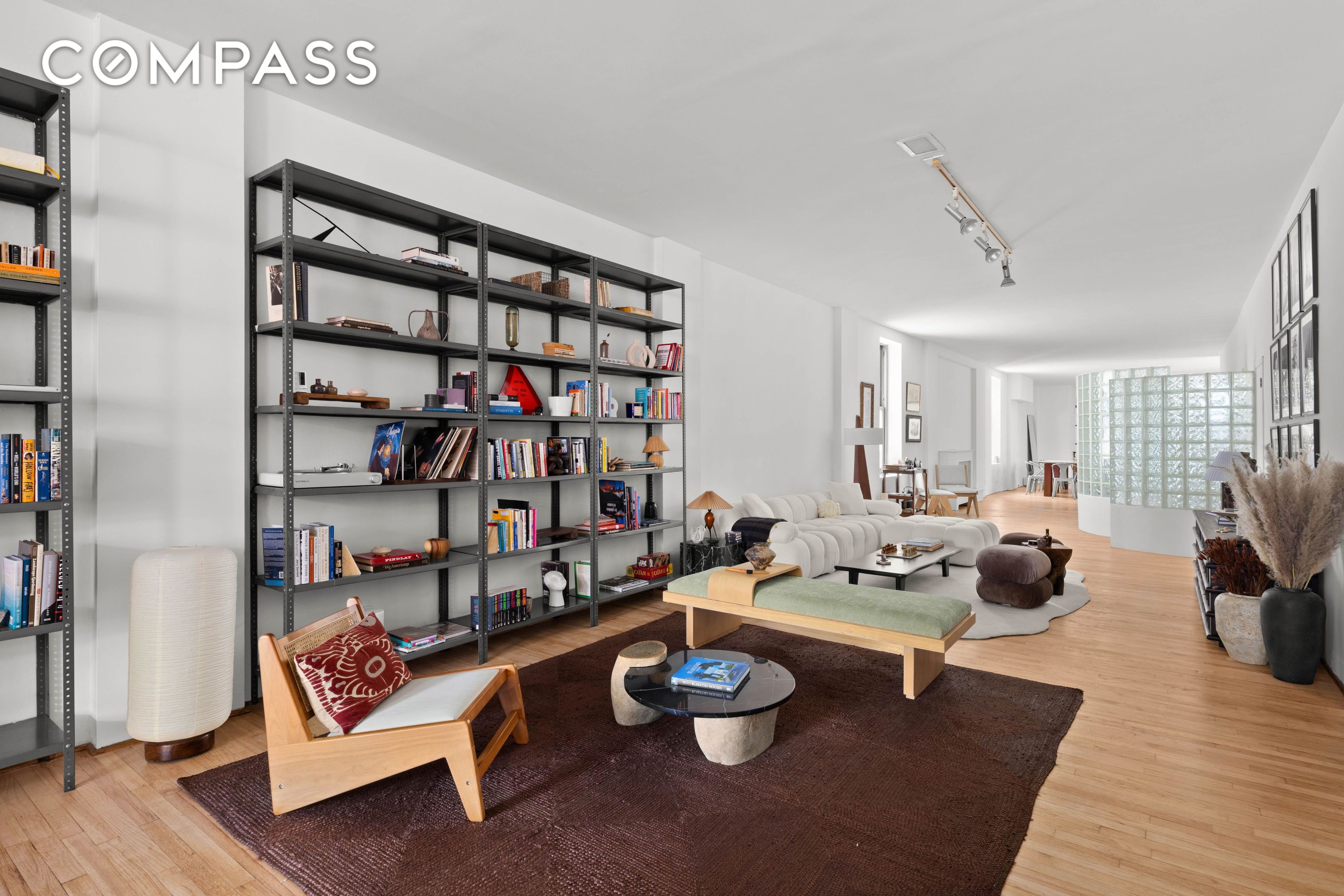 #5 photo, 714 Broadway, NoHo , NY 10003