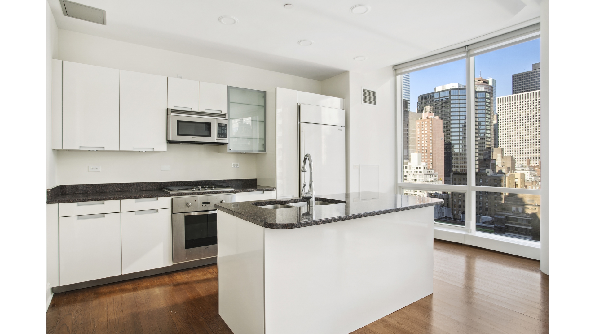 #3 photo, 250 E 49TH Street, 맨해튼 Turtle Bay , NY 10017