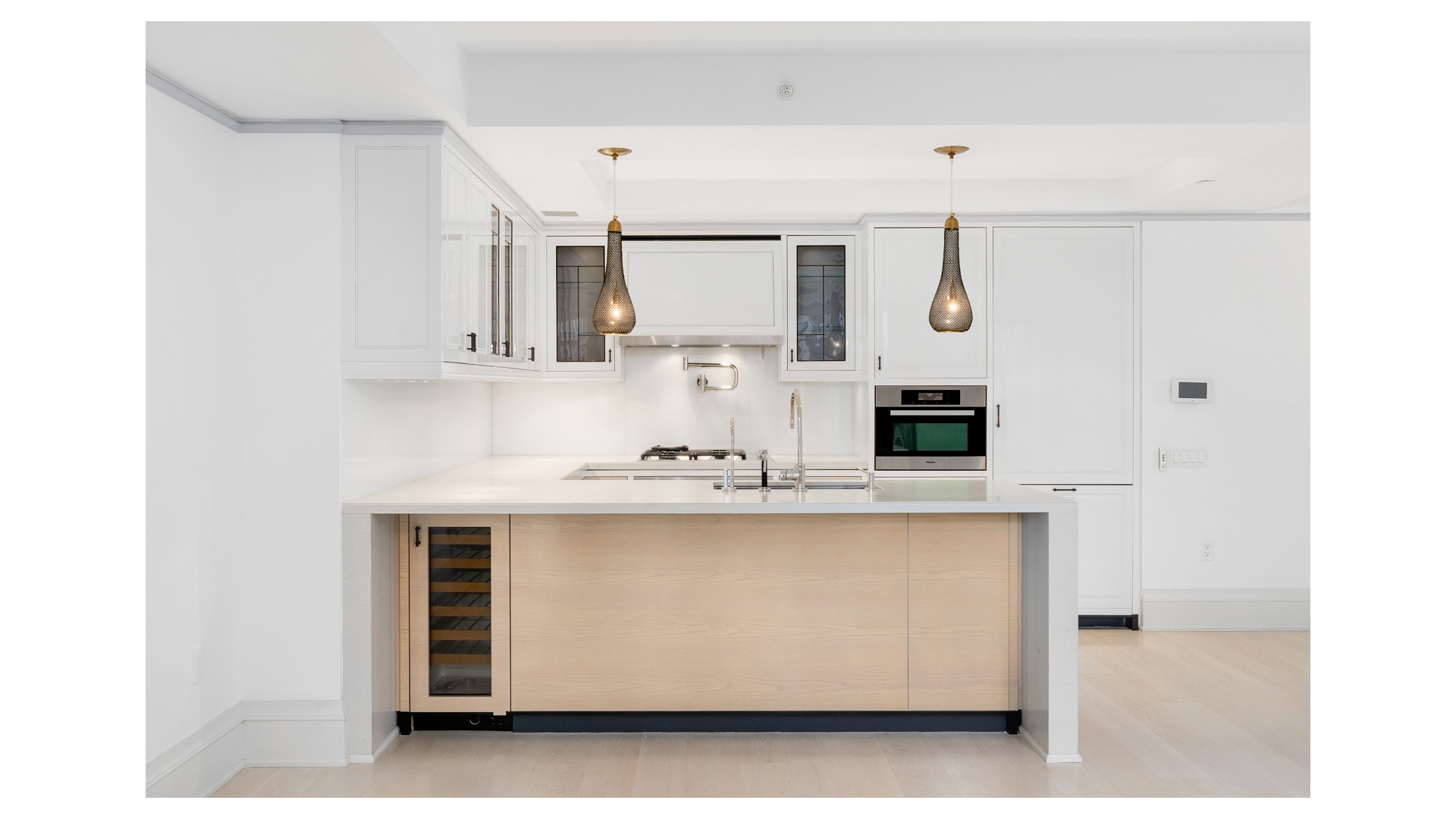 #6 photo, 21 E 61ST Street, Lenox Hill , NY 10065