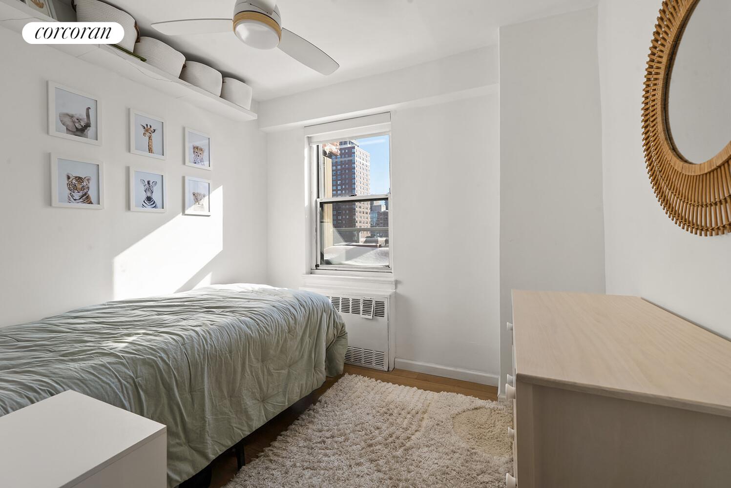 #6 photo, 300 E 71ST Street, Lenox Hill , NY 10021