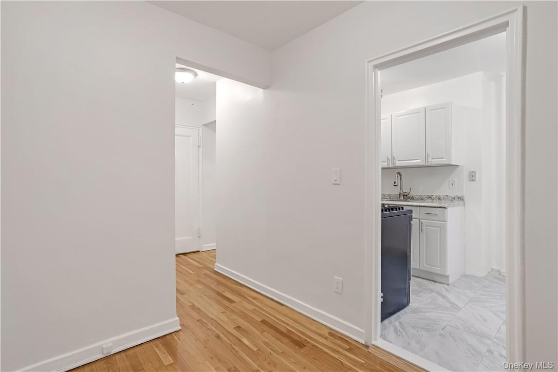 #7 photo, 140 E Hartsdale Avenue, Hartsdale , NY 10530