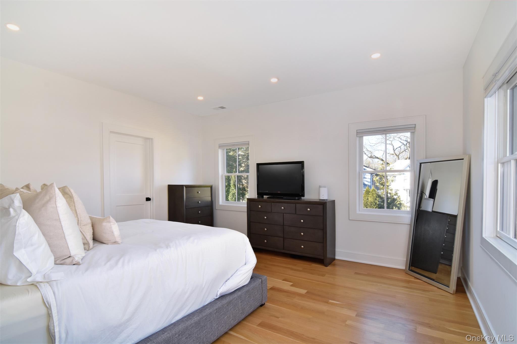 #15 photo, 1606 Ellis Place, Mamaroneck , NY 10543