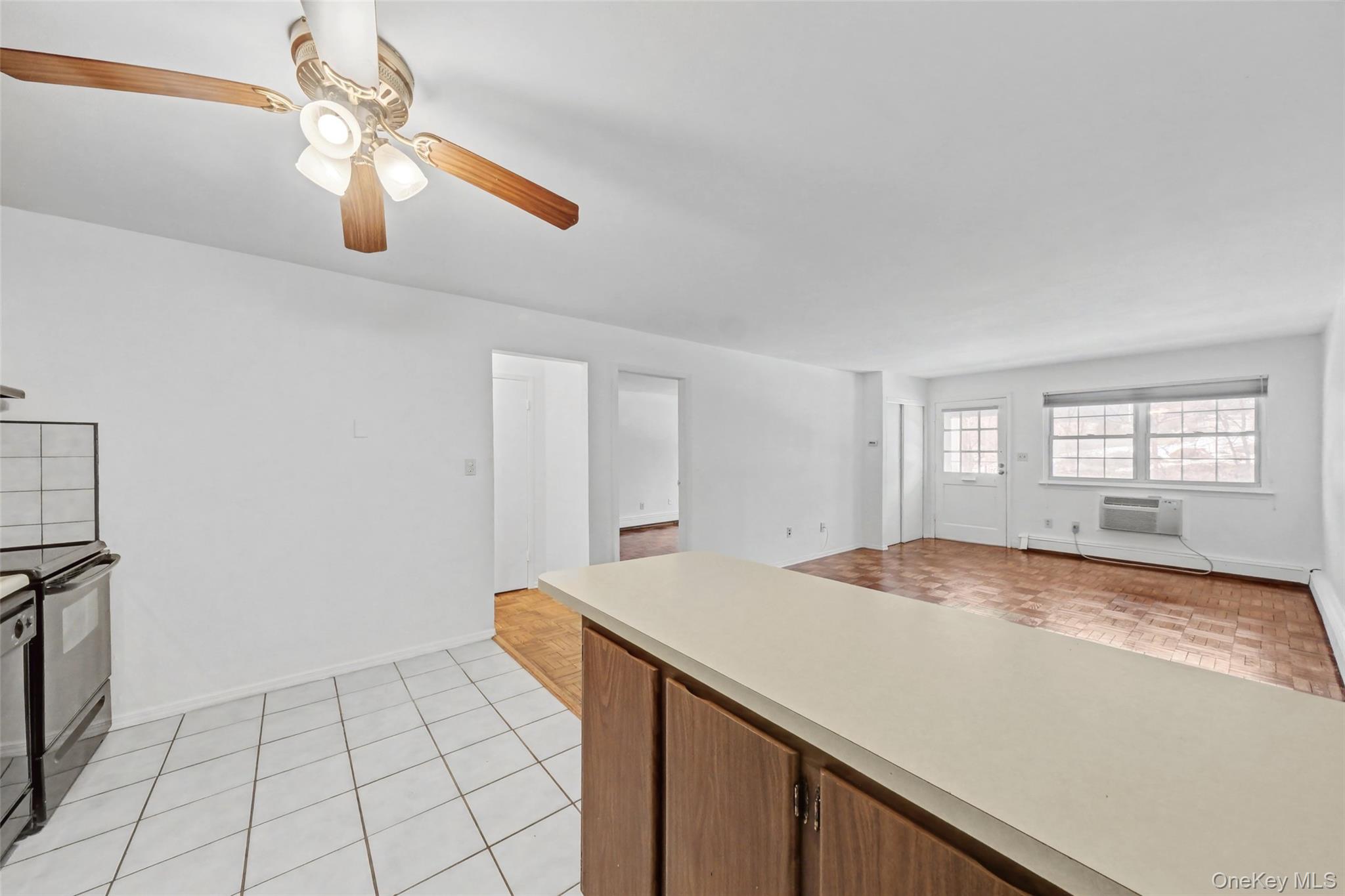 #11 photo, 1840 Crompond Road, Peekskill , NY 10566