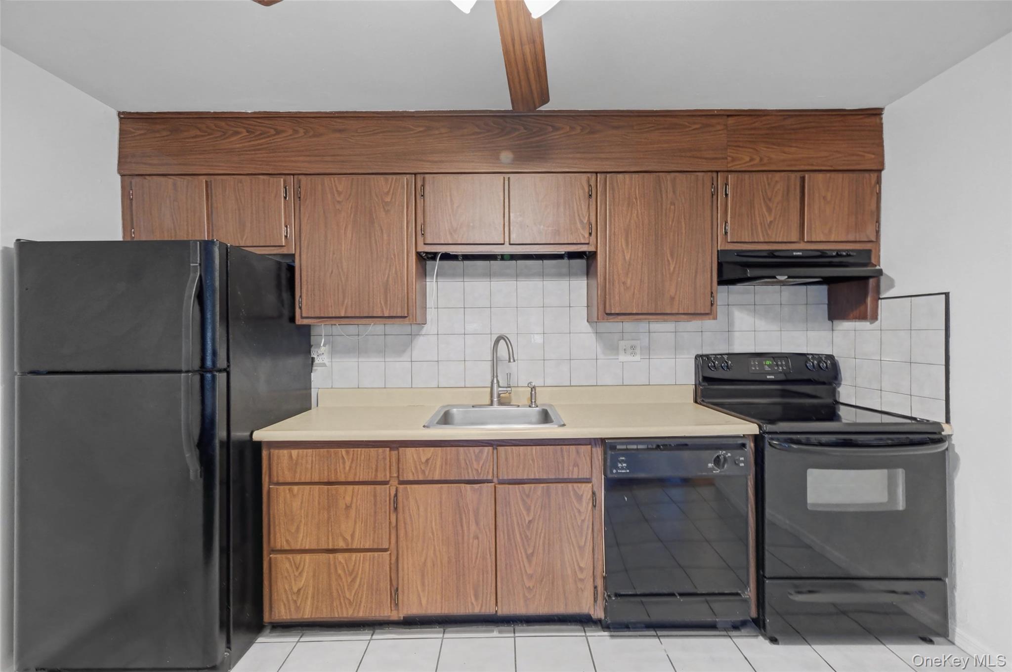 #9 photo, 1840 Crompond Road, Peekskill , NY 10566