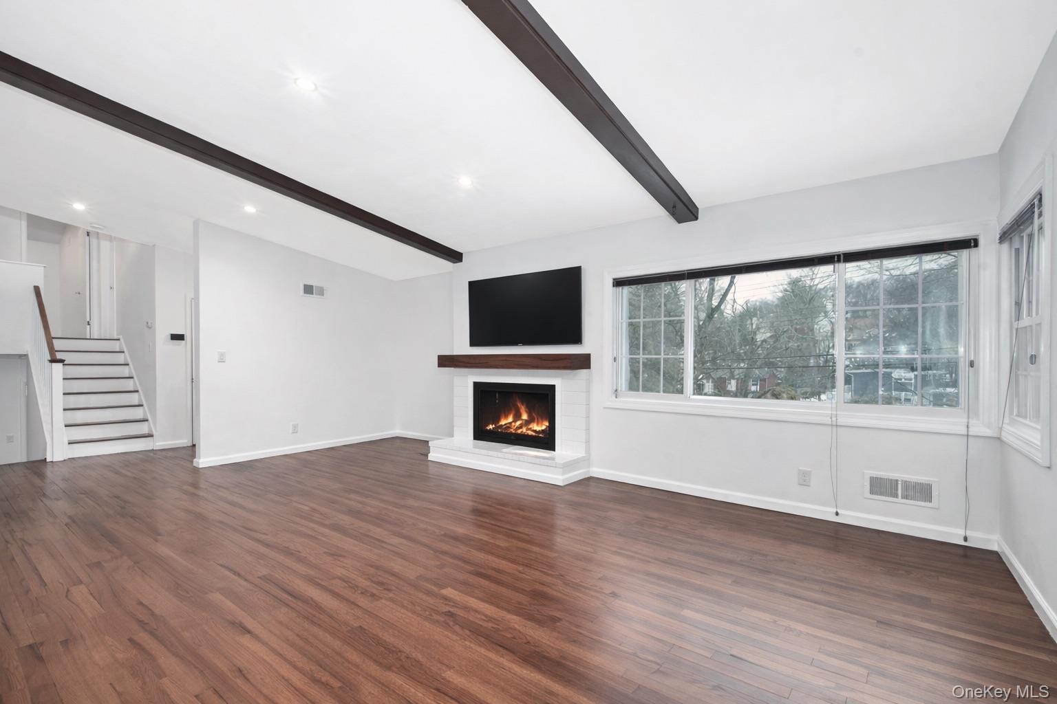 #16 photo, 415 Pinebrook Boulevard, New Rochelle , NY 10804