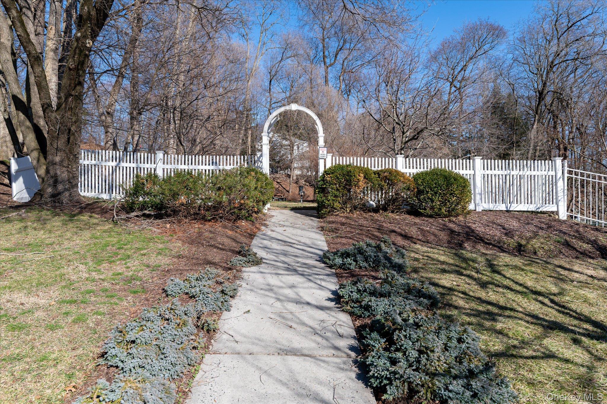 #19 photo, 414 Benedict Avenue, Tarrytown , NY 10591