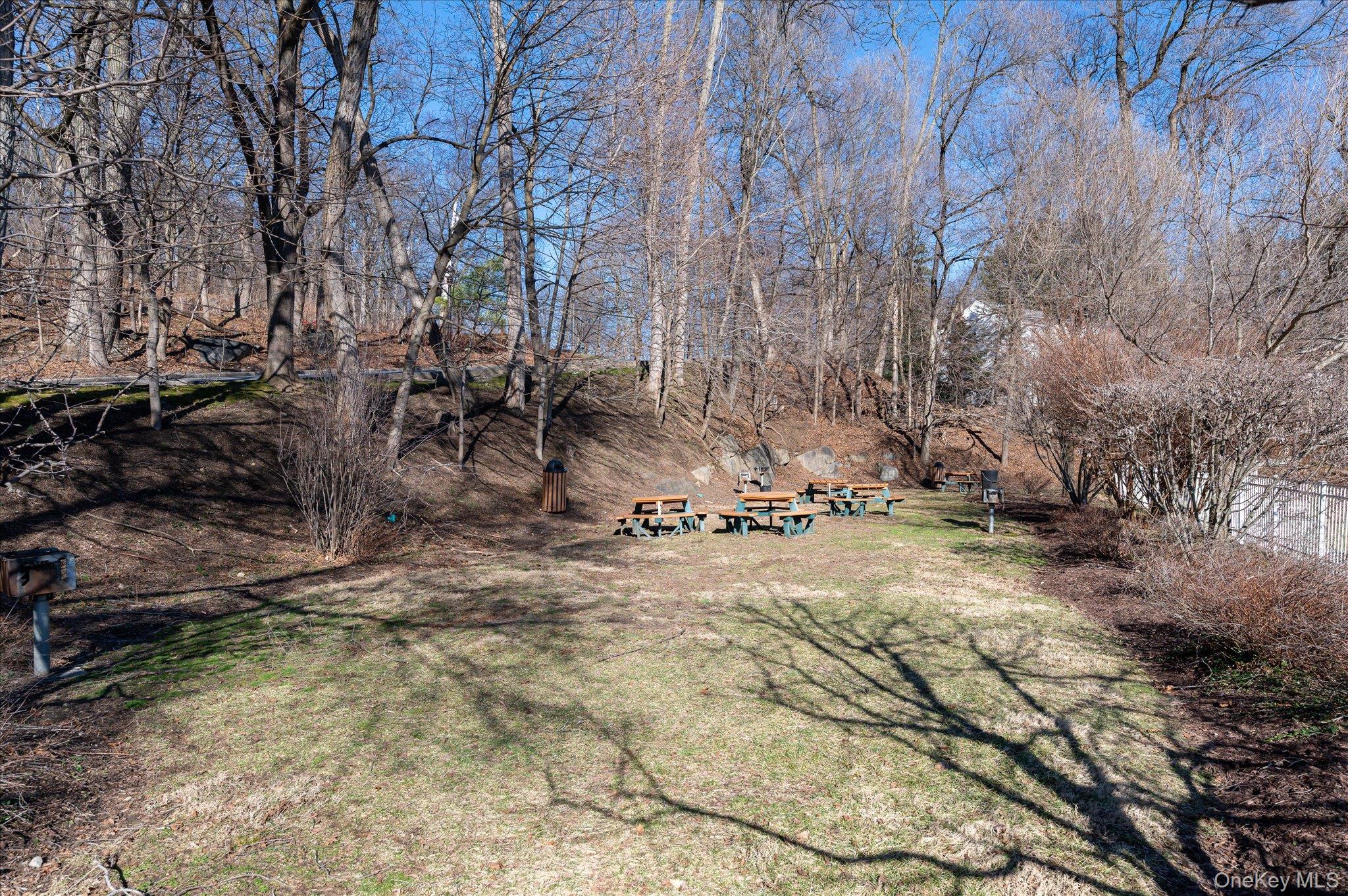 #20 photo, 414 Benedict Avenue, Tarrytown , NY 10591