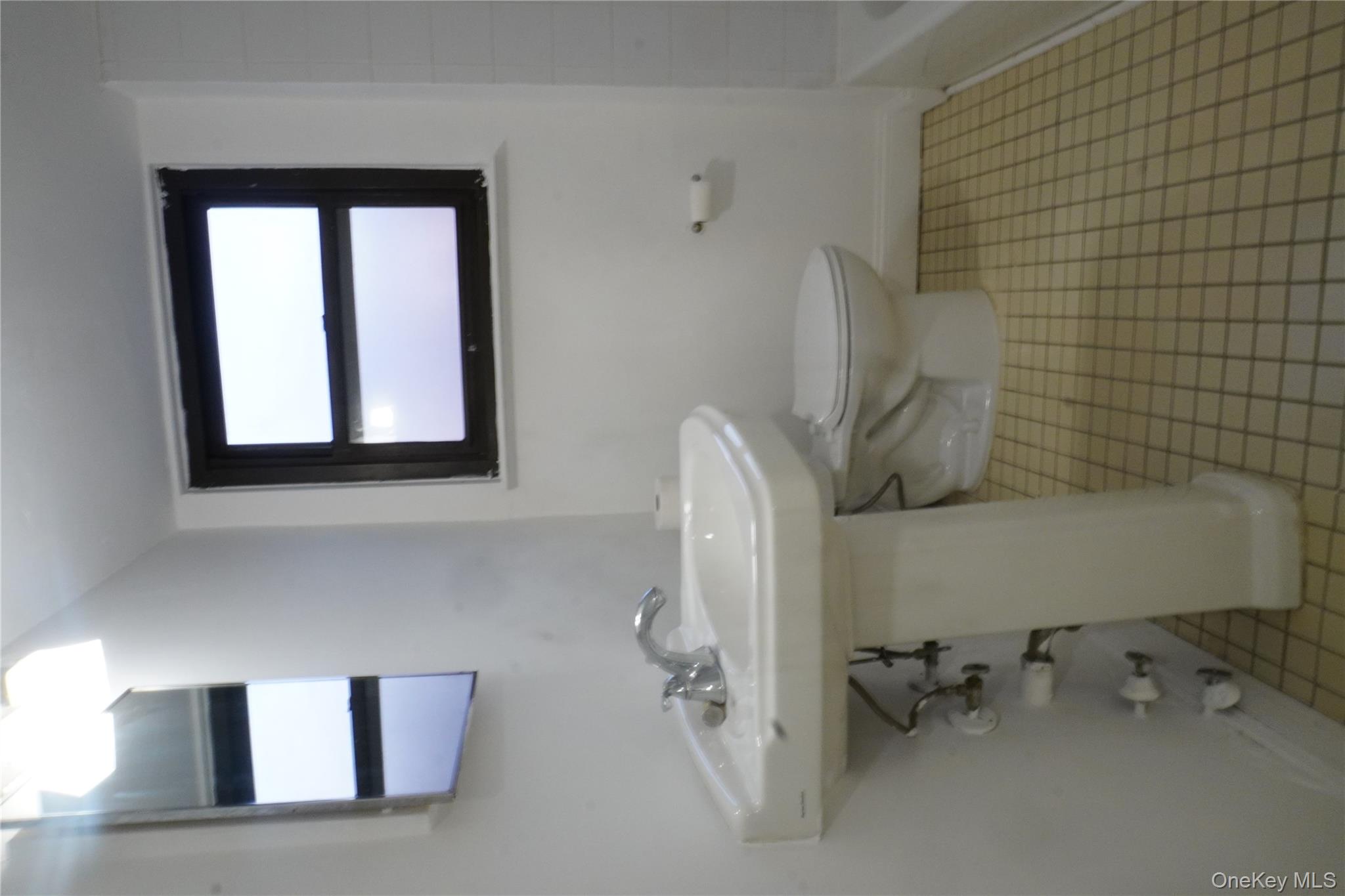 #12 photo, 161 Pearsall Drive Pearsall Drive, Mount Vernon , NY 10552