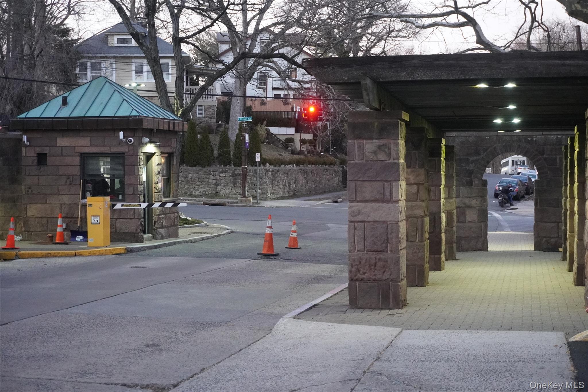 #2 photo, 161 Pearsall Drive Pearsall Drive, 뉴욕주 Mount Vernon , NY 10552