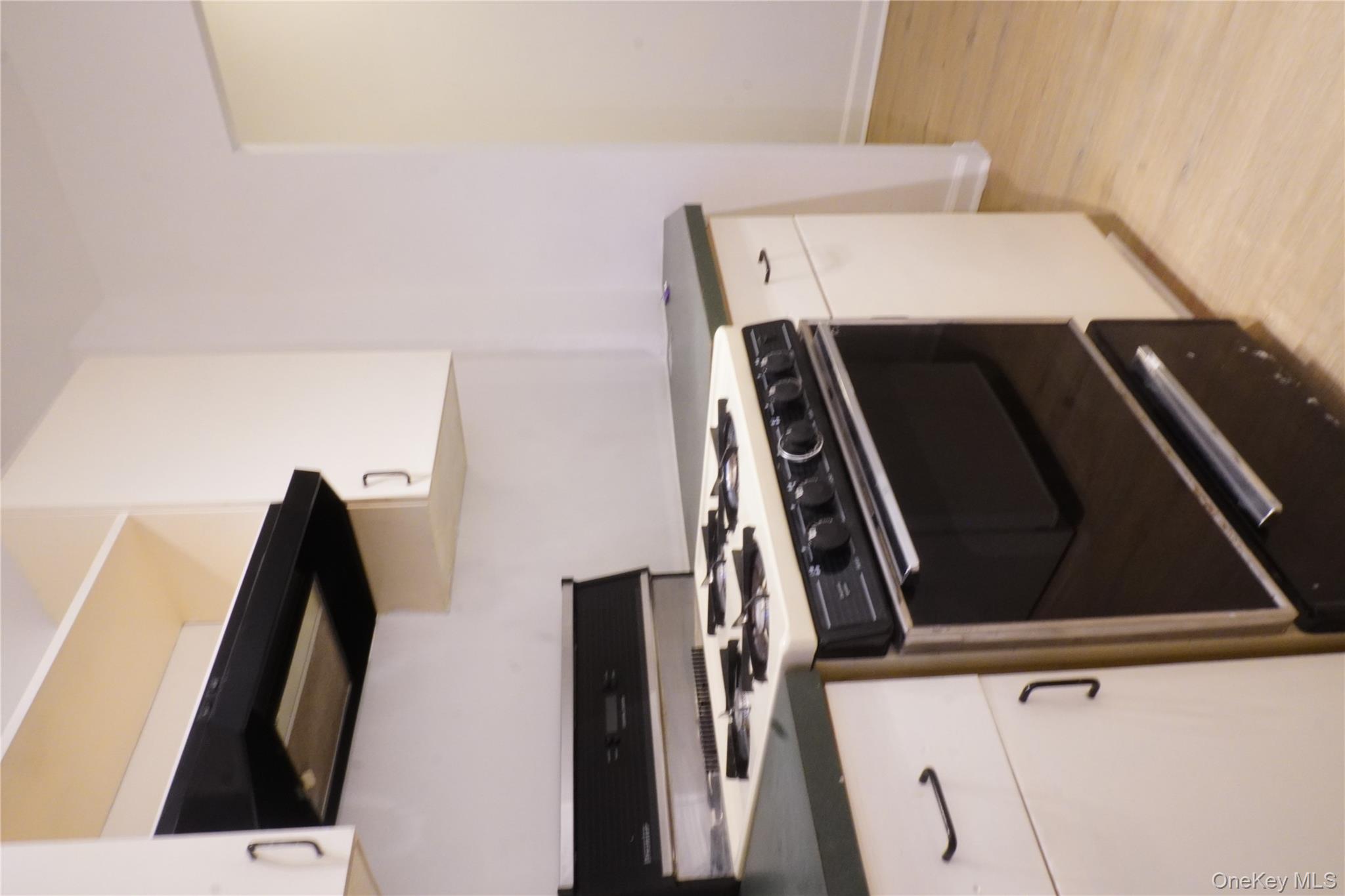 #6 photo, 161 Pearsall Drive Pearsall Drive, 뉴욕주 Mount Vernon , NY 10552