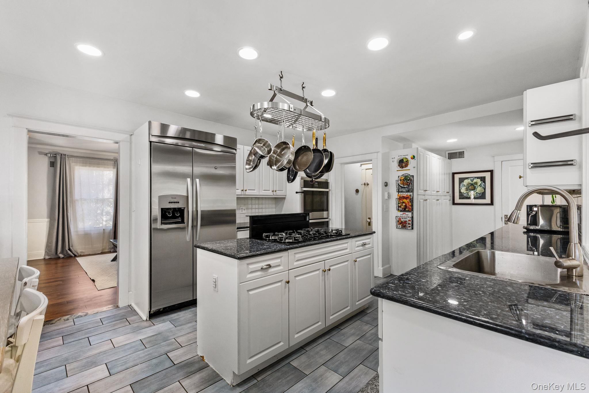 #13 photo, 467 Highbrook Avenue, 纽约州 Pelham , NY 10803