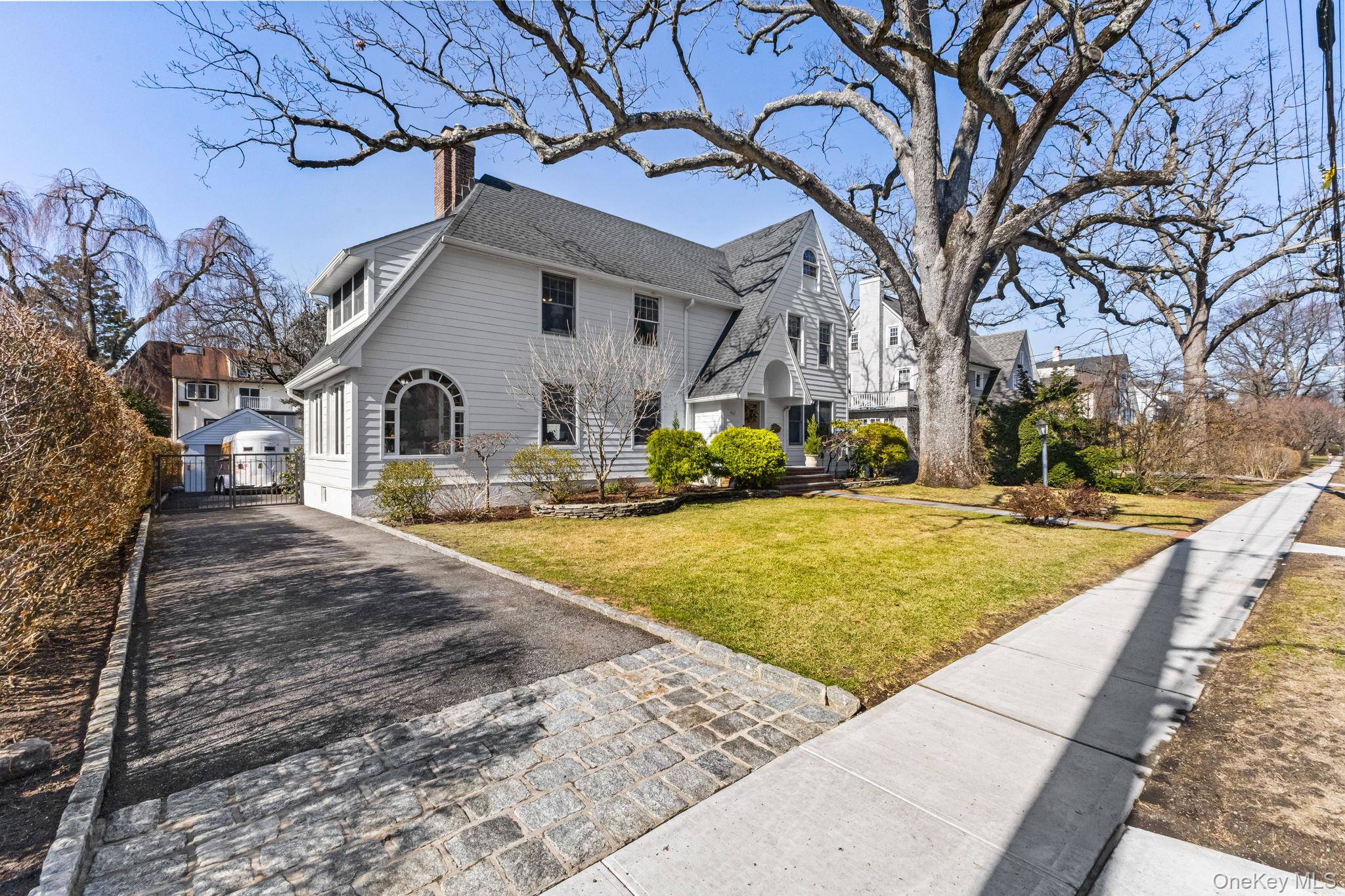 #4 photo, 467 Highbrook Avenue, 纽约州 Pelham , NY 10803