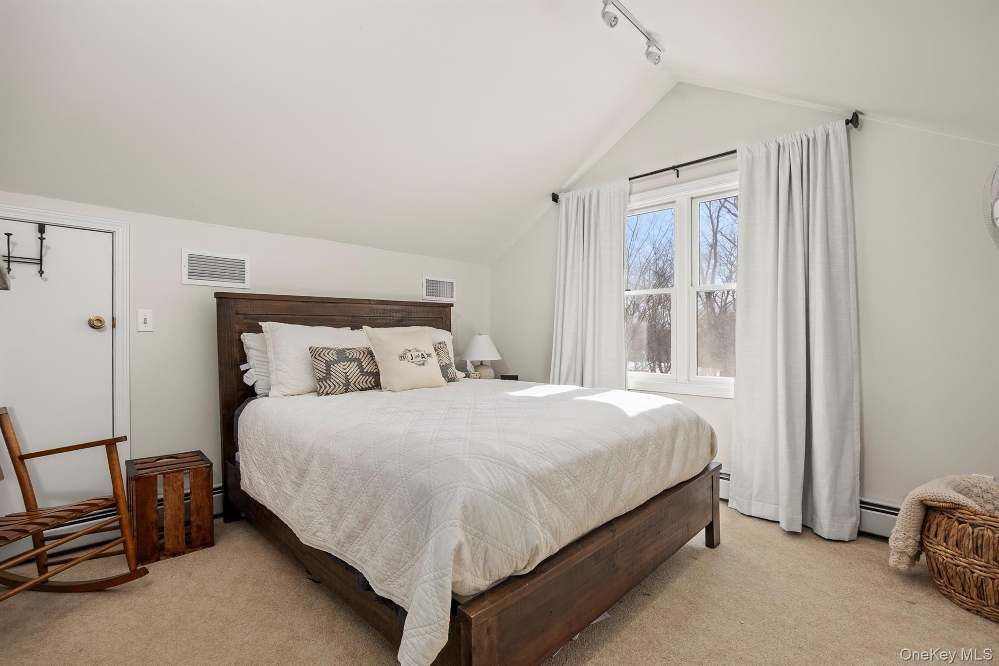 #18 photo, 17 Elm Street, Red Hook , NY 12571