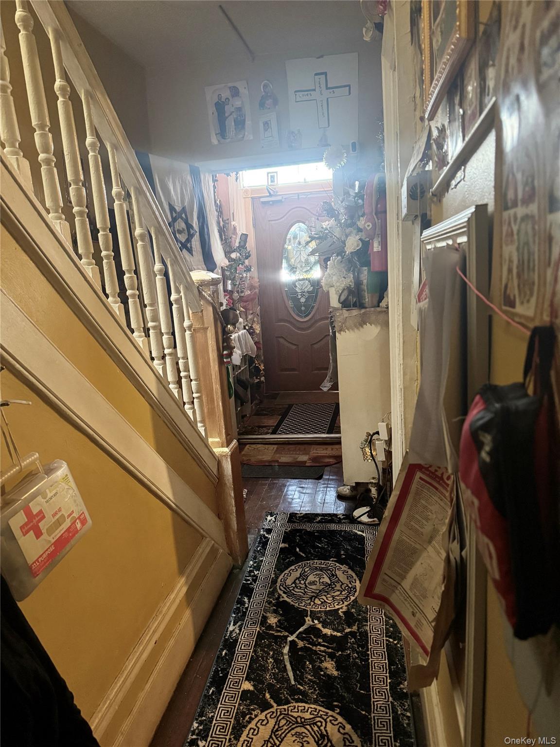 #3 photo, 928 E 215th Street, ब्रोंक्स Bronx , NY 10469