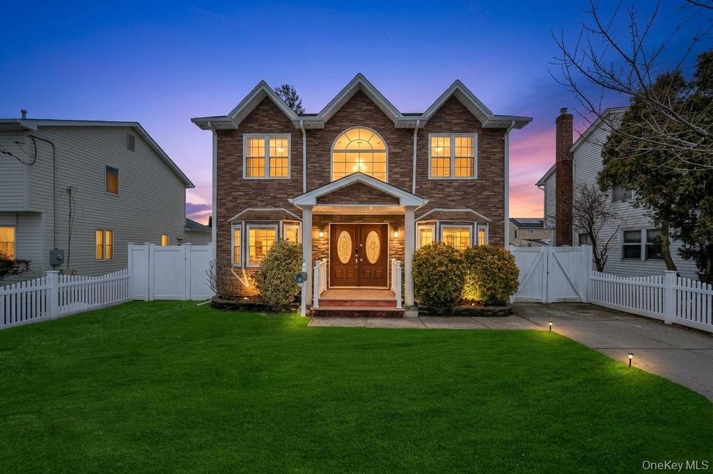 #1 photo, 25 Virginia Avenue, नासाउ काउंटी Plainview , NY 11803