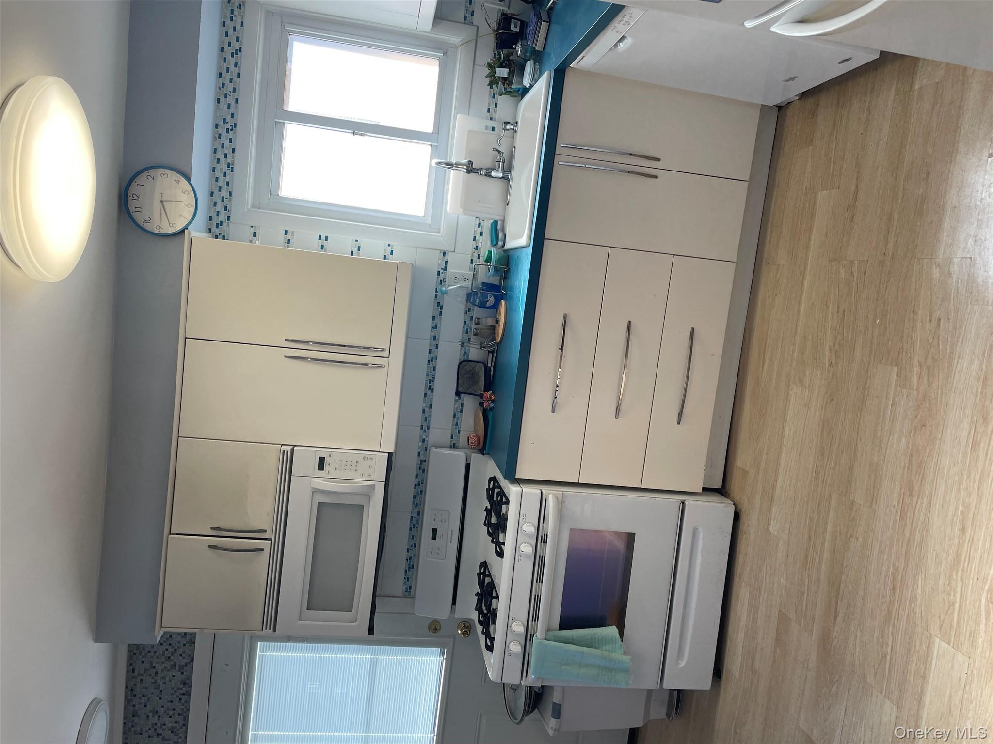 #6 photo, 15458 20th Road, Куинс ‖ Whitestone , NY 11357