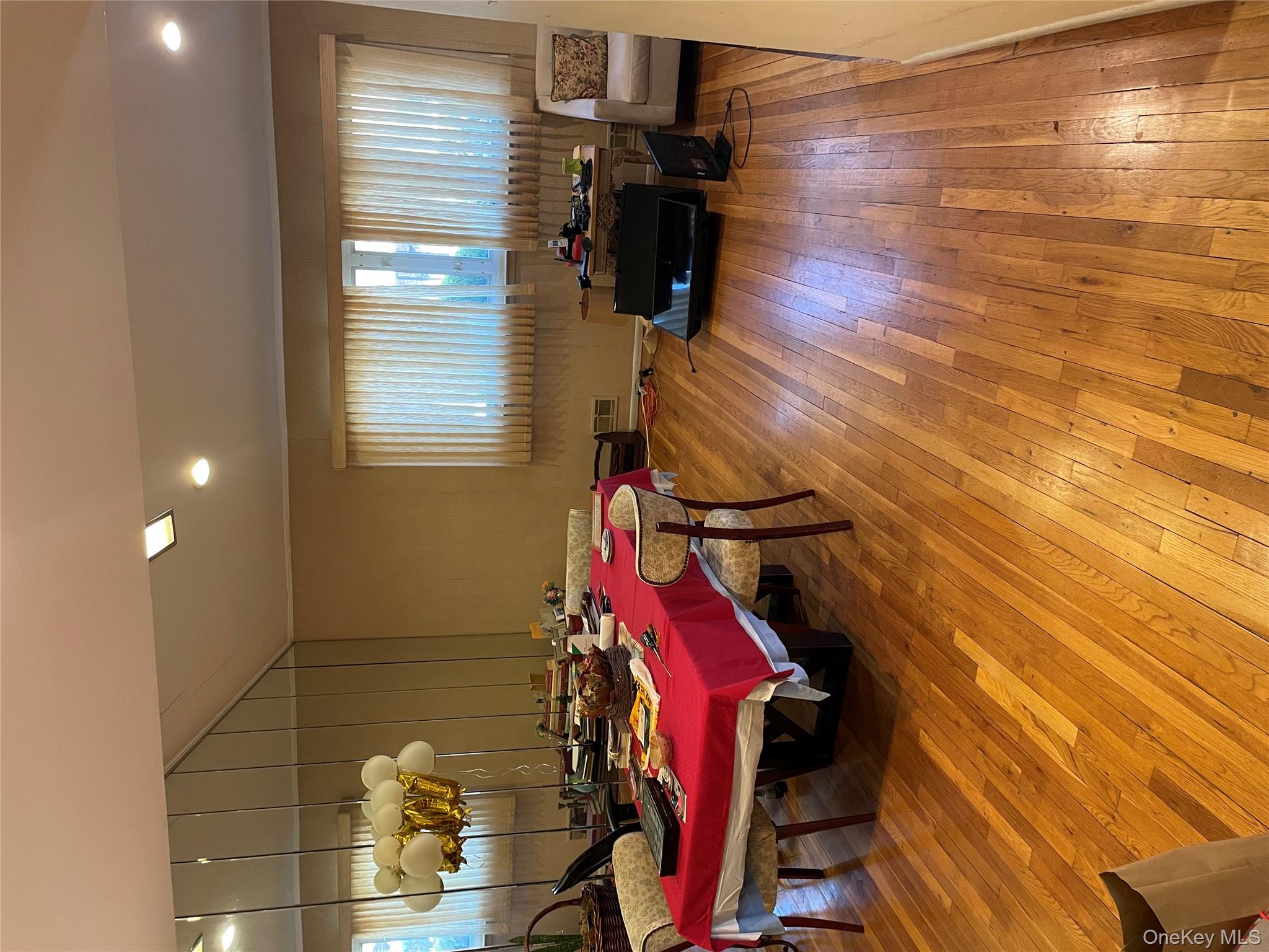 #7 photo, 15458 20th Road, Куинс ‖ Whitestone , NY 11357