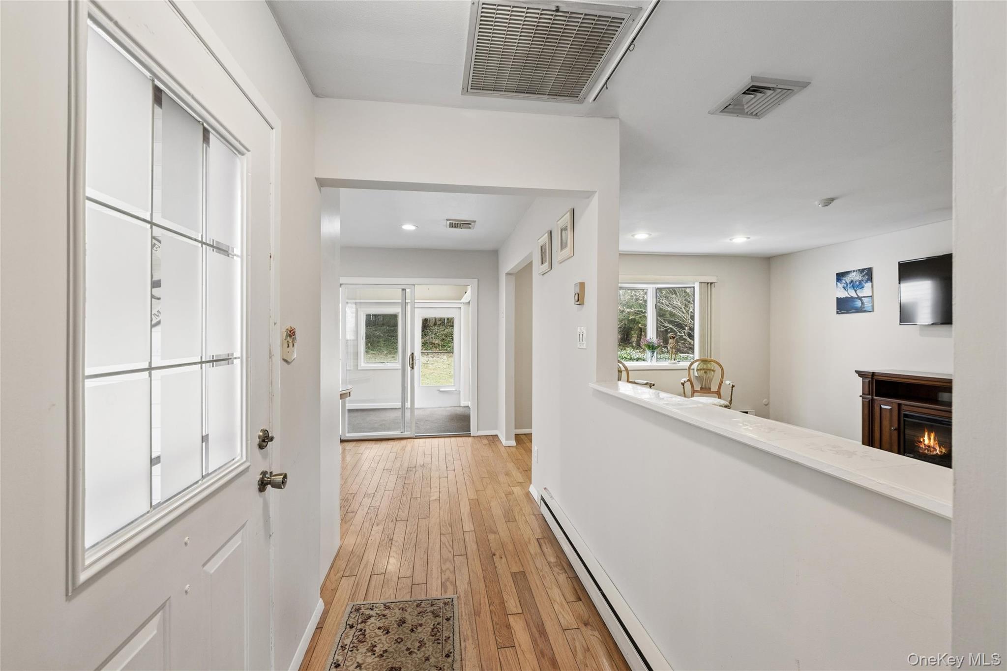 #1 photo, 25 Freemont Lane, Coram , NY 11727