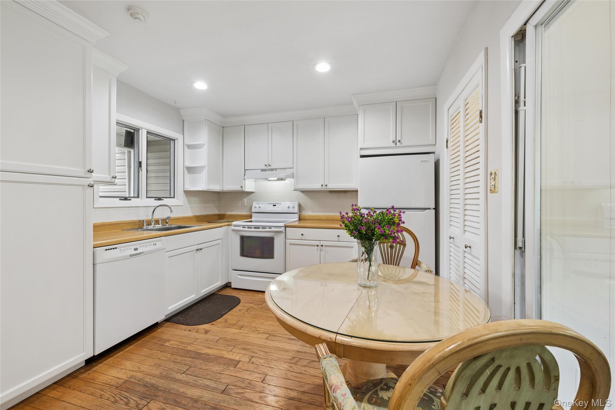 #11 photo, 25 Freemont Lane, Coram , NY 11727