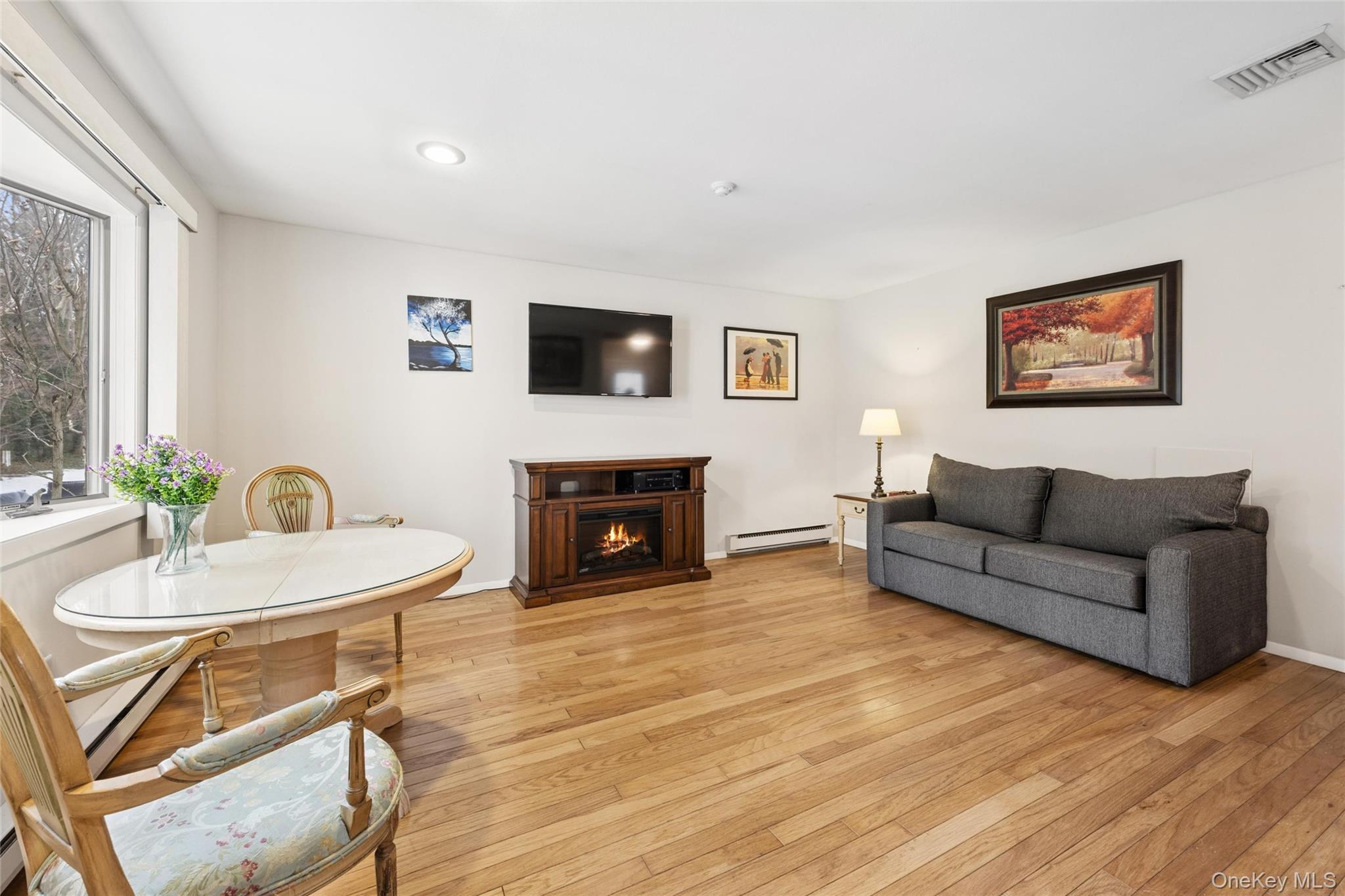 #5 photo, 25 Freemont Lane, Coram , NY 11727