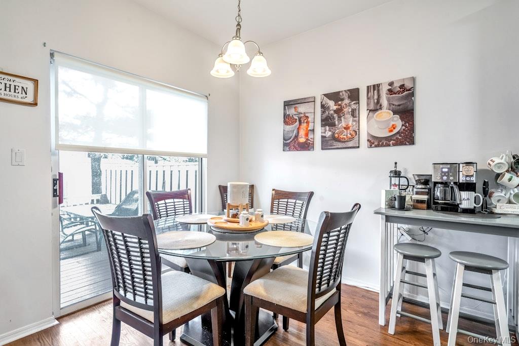 #13 photo, 128 Cinnamon Court, Melville , NY 11747