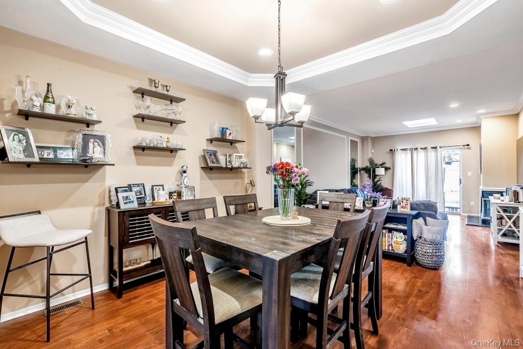 #7 photo, 128 Cinnamon Court, Melville , NY 11747