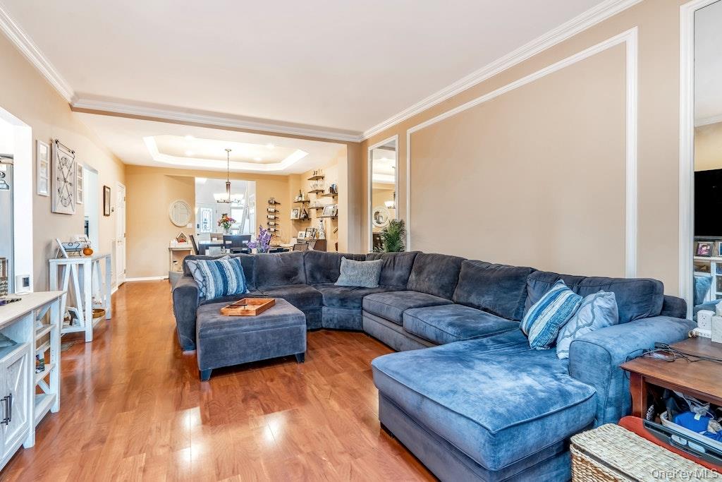 #9 photo, 128 Cinnamon Court, Melville , NY 11747