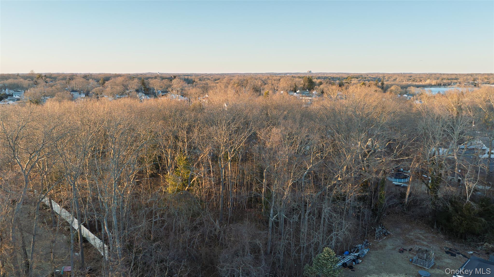 #5 photo, Cherokee Street, Ronkonkoma , NY 11779