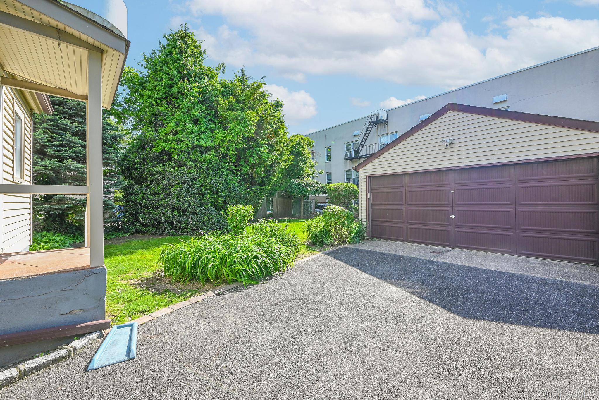 #19 photo, 108 N Forest Avenue, מחוז נסאו Rockville Centre , NY 11570