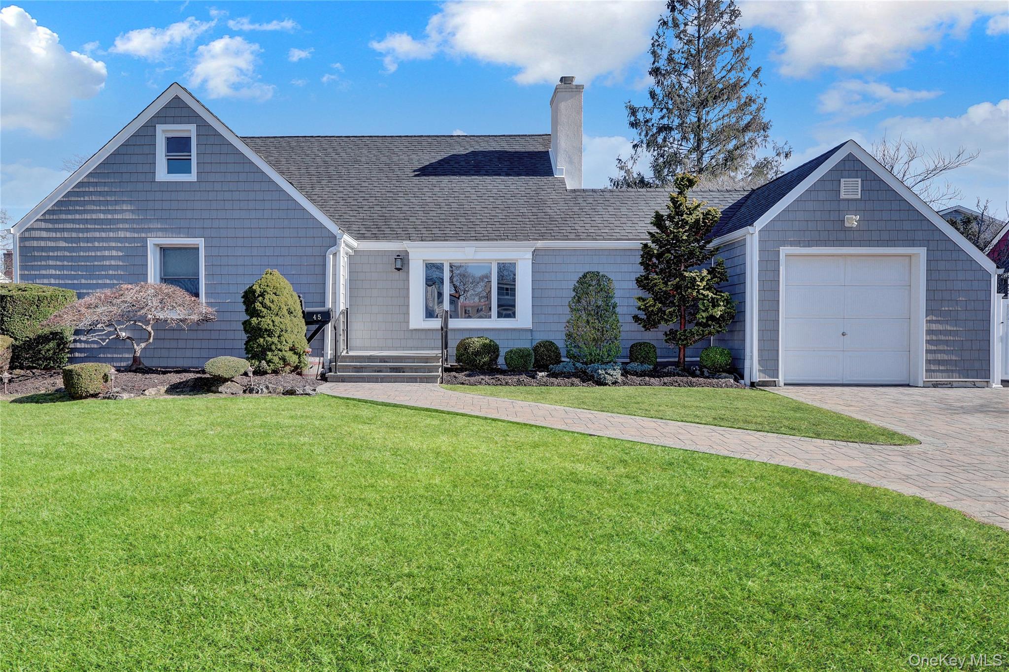 #1 photo, 45 Gregory Avenue, Нассау ‖ Merrick , NY 11566