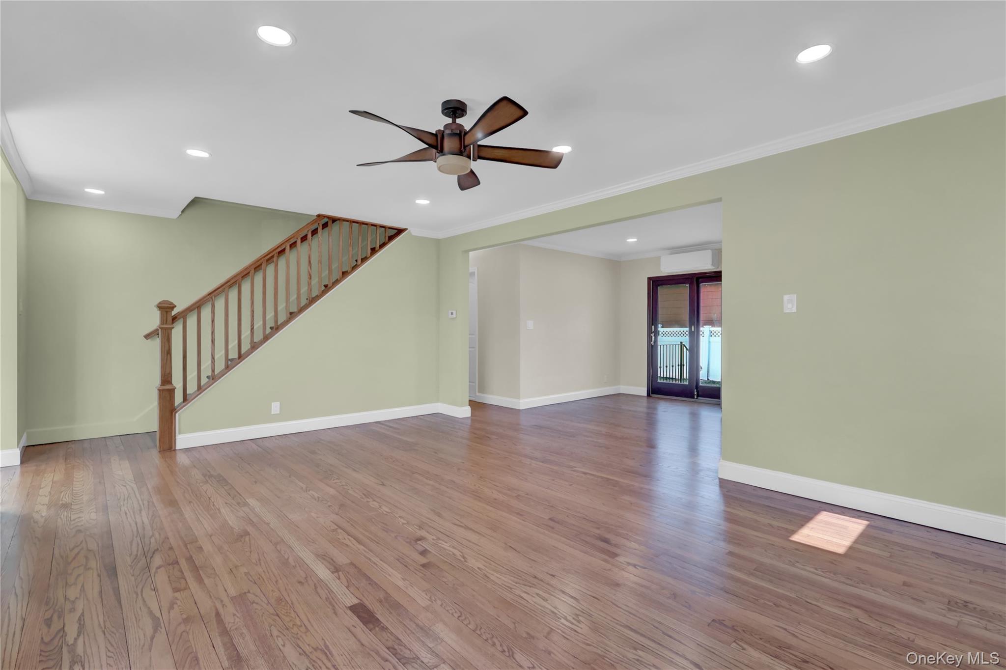 #12 photo, 45 Gregory Avenue, Нассау ‖ Merrick , NY 11566