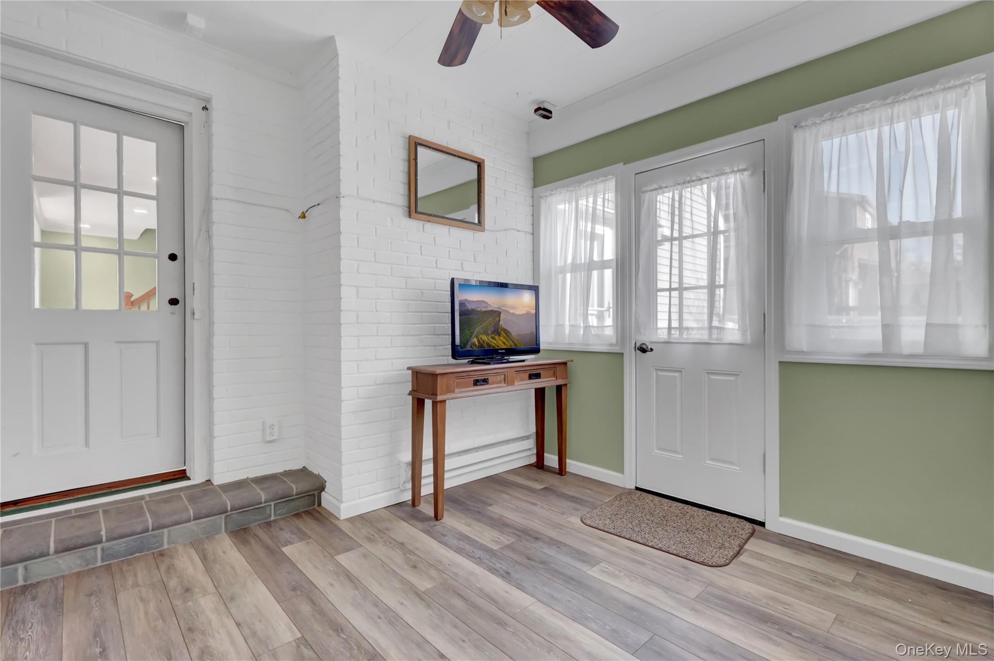 #17 photo, 45 Gregory Avenue, Нассау ‖ Merrick , NY 11566