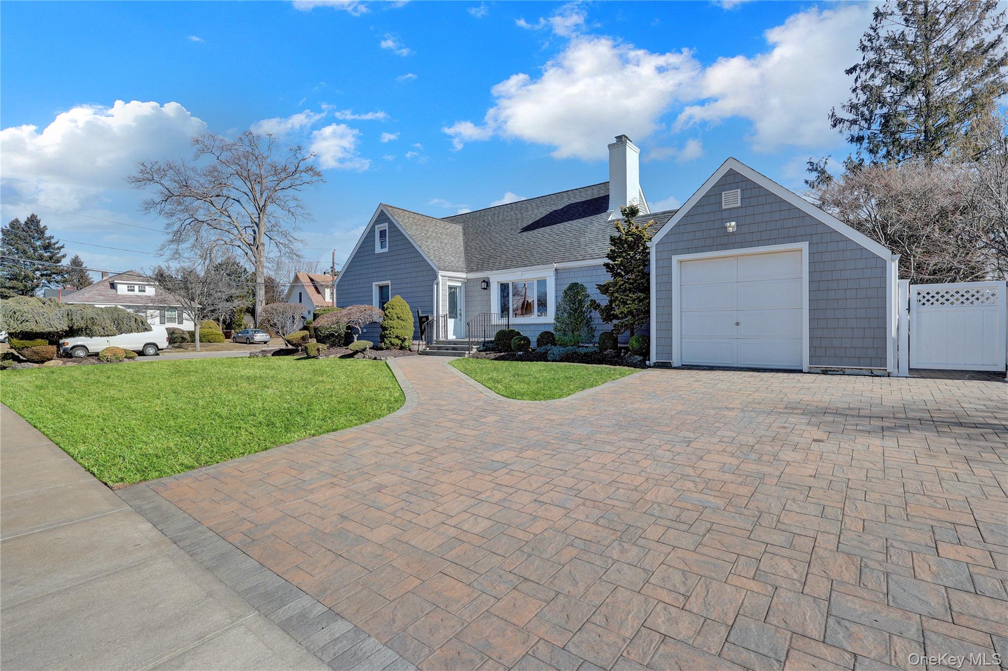 #6 photo, 45 Gregory Avenue, Нассау ‖ Merrick , NY 11566