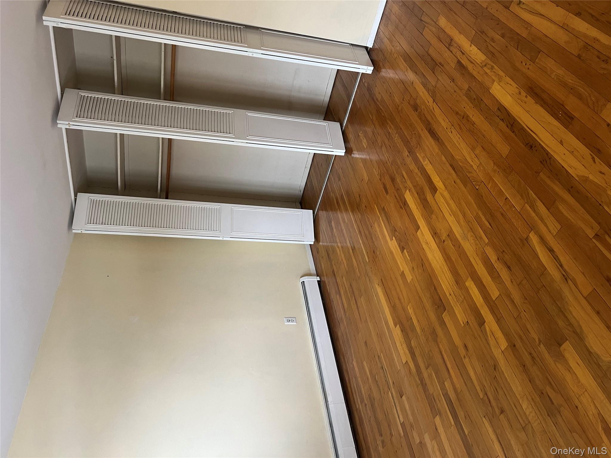 #9 photo, 5219 Wilshire, 东长岛 Oakdale , NY 11769