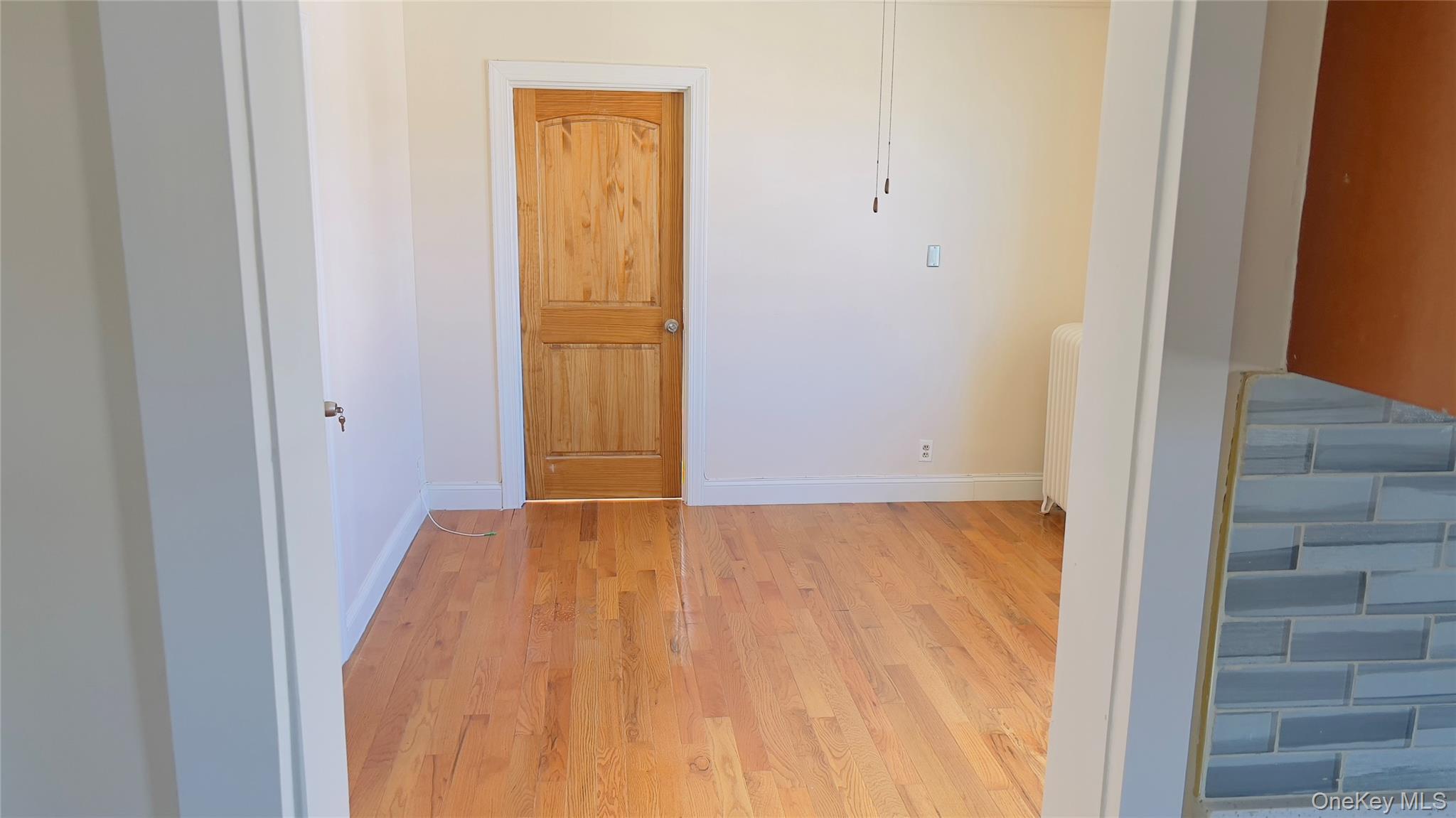 #2 photo, 136-15 Whitelaw Street, Куинс ‖ Ozone Park , NY 11417