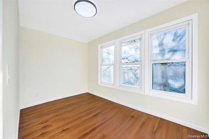 #14 photo, 100-35 204th Street, 皇后区 Hollis , NY 11423