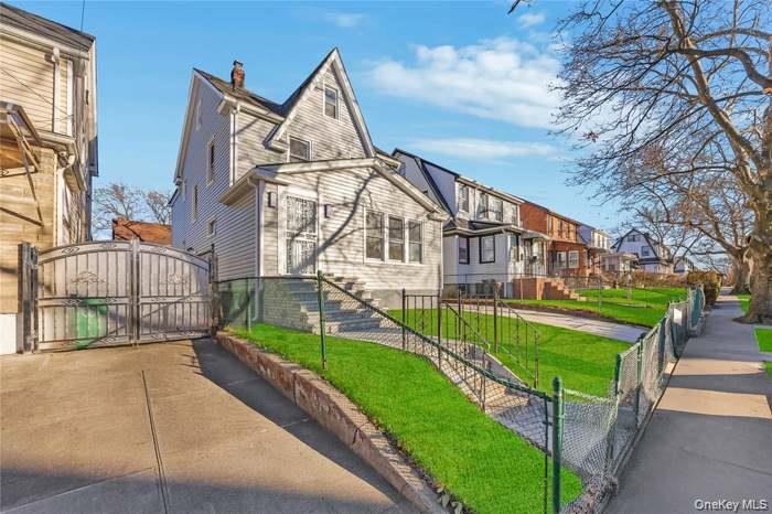 #3 photo, 100-35 204th Street, 皇后区 Hollis , NY 11423