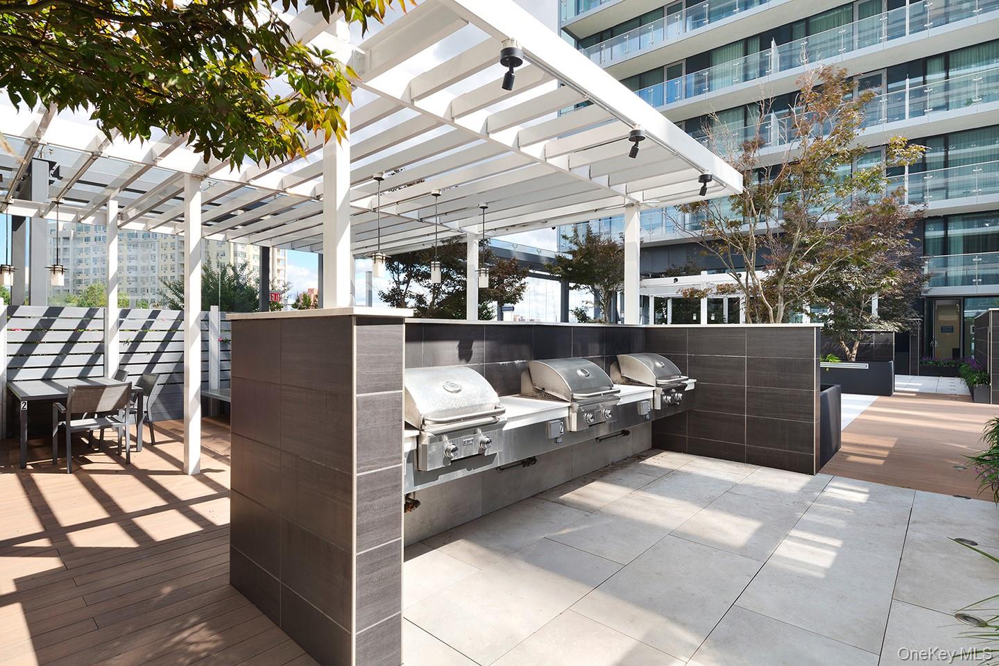 #12 photo, 40-28 College Point Boulevard, Flushing , NY 11354