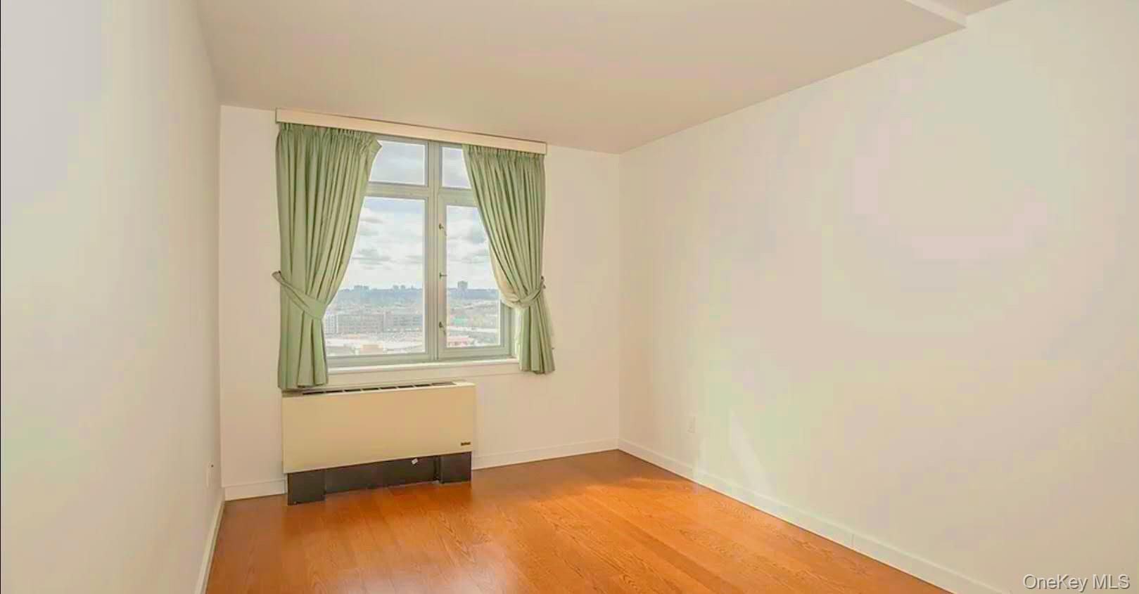 #15 photo, 40-28 College Point Boulevard, Flushing , NY 11354