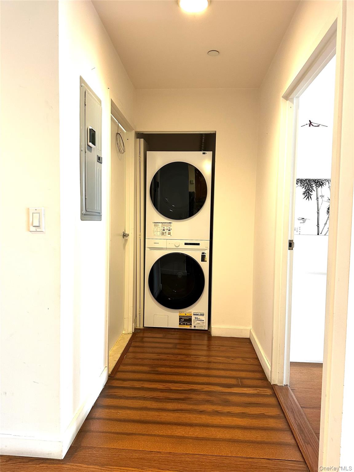 #16 photo, 40-28 College Point Boulevard, Flushing , NY 11354