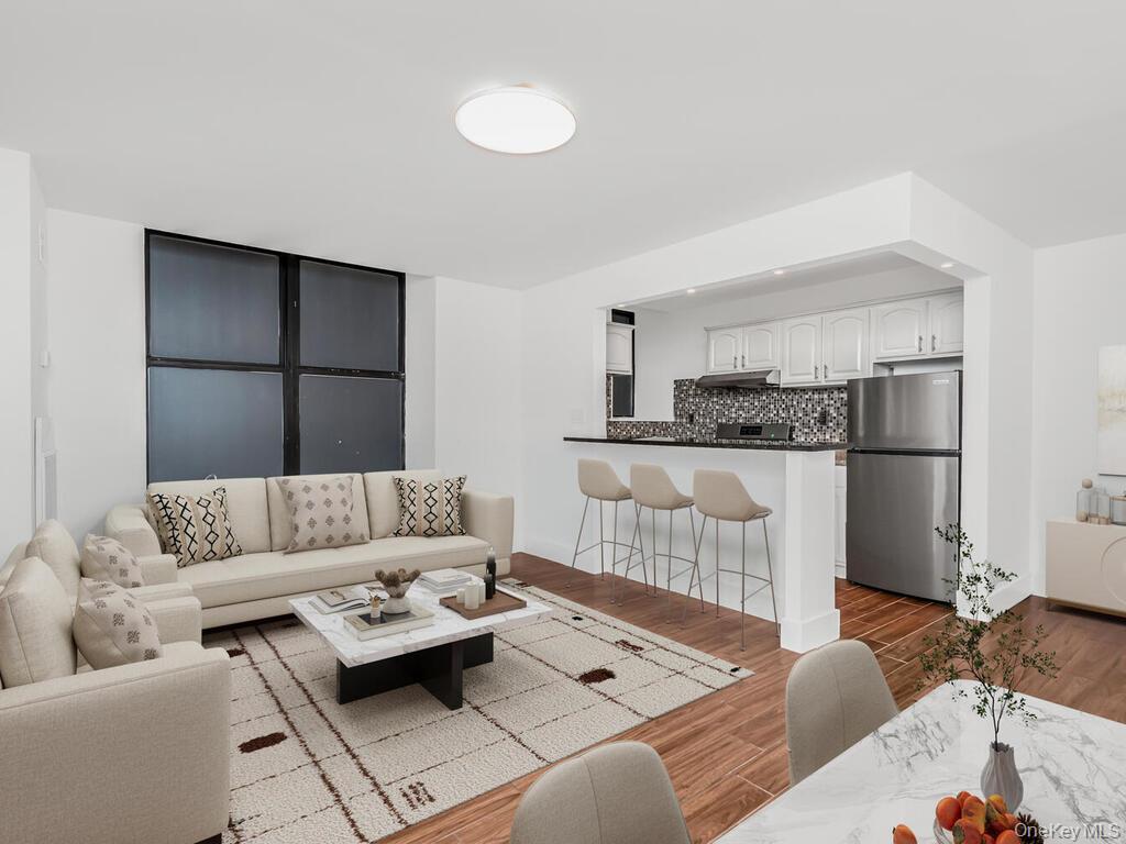 #1 photo, 581 Academy Street, מנהטן New York (Manhattan) , NY 10034