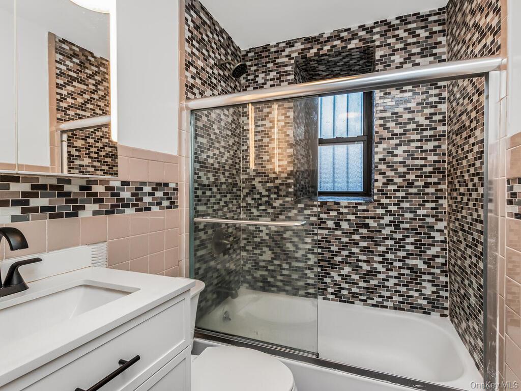 #10 photo, 581 Academy Street, מנהטן New York (Manhattan) , NY 10034