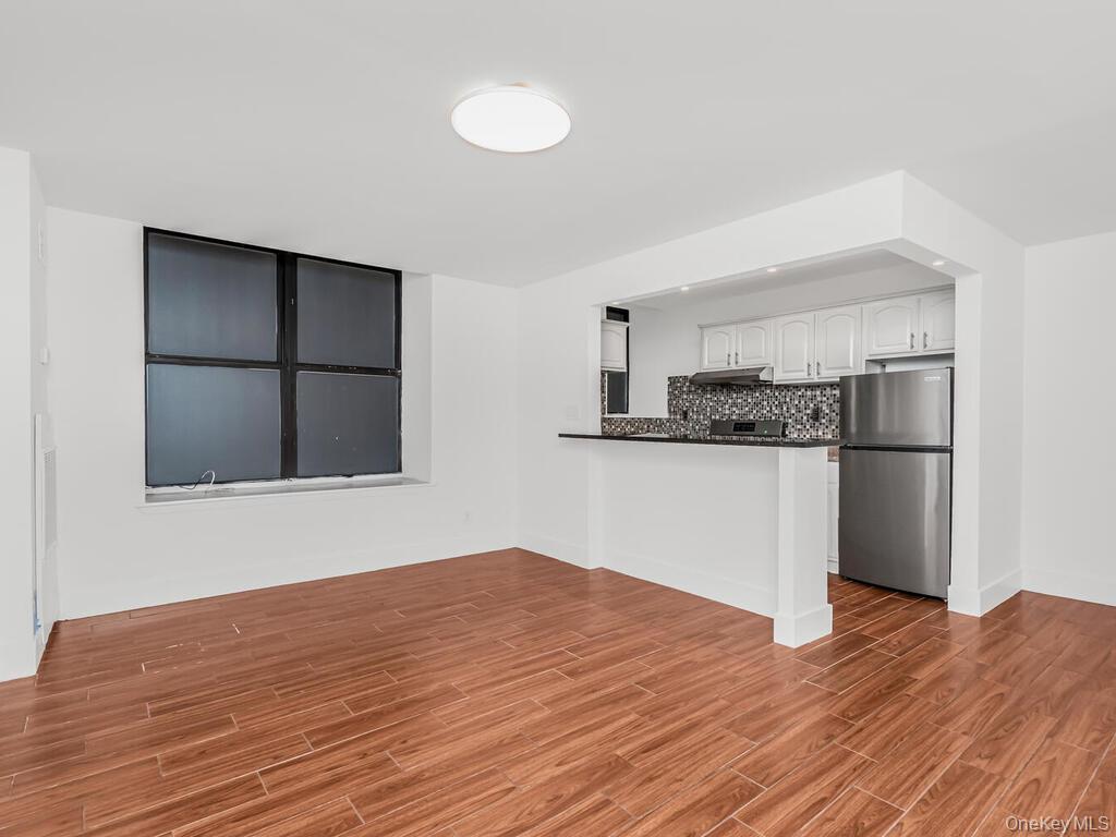 #3 photo, 581 Academy Street, מנהטן New York (Manhattan) , NY 10034