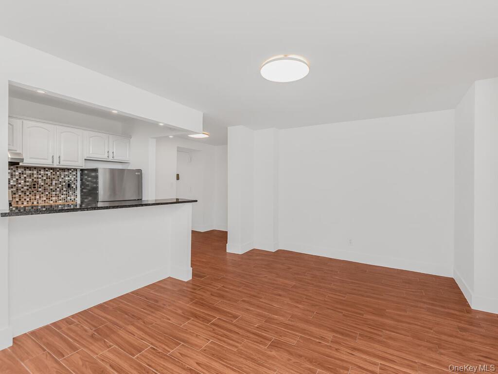 #4 photo, 581 Academy Street, מנהטן New York (Manhattan) , NY 10034