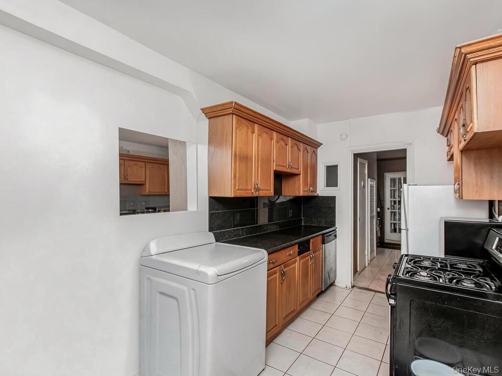 #18 photo, 986 Neill Avenue, Bronx , NY 10462