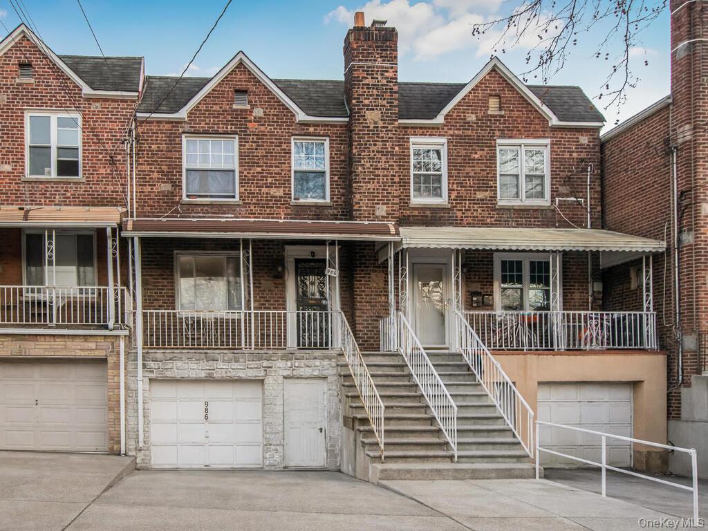 #2 photo, 986 Neill Avenue, Bronx , NY 10462