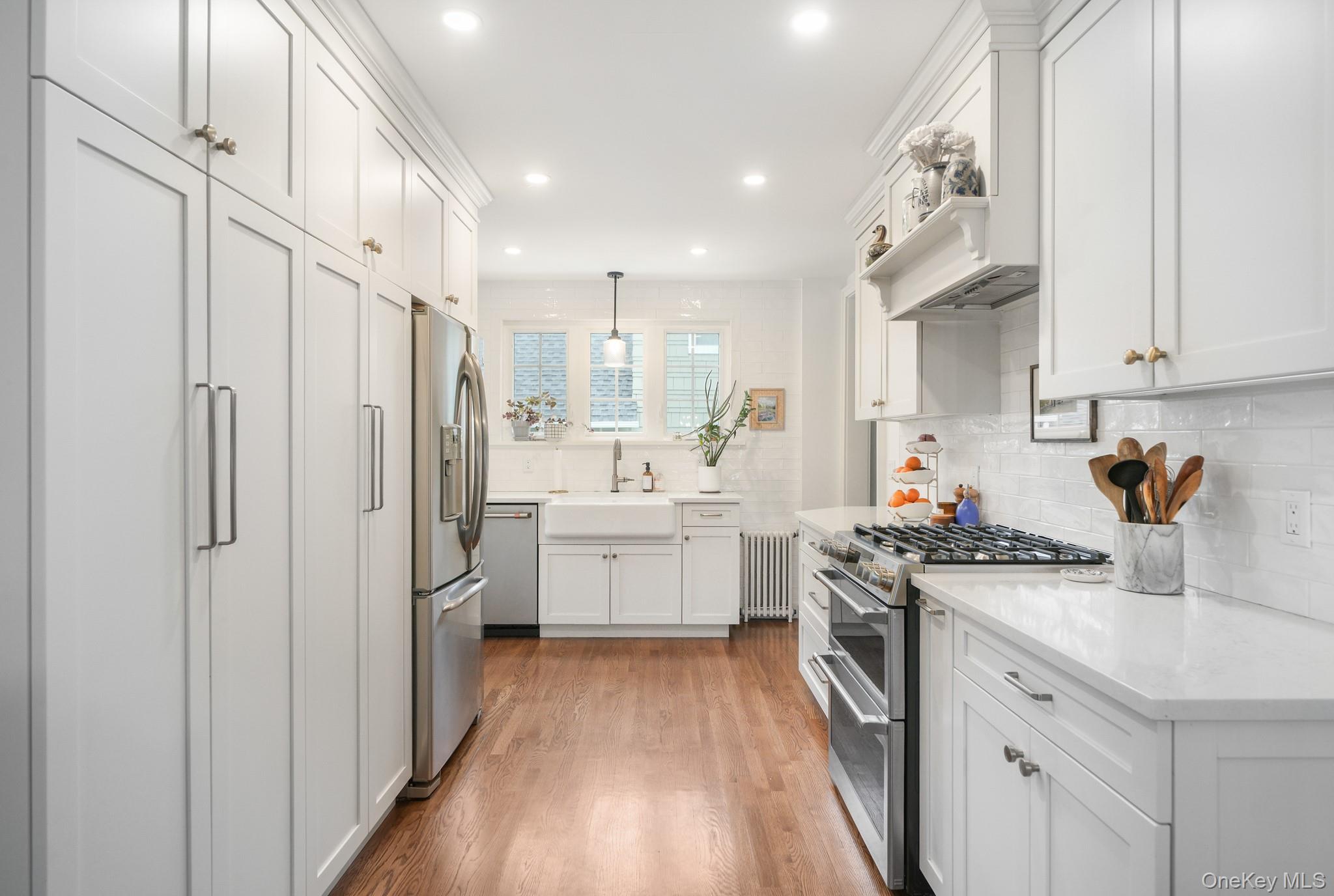 #12 photo, 54 Lakeview Avenue, Hartsdale , NY 10530