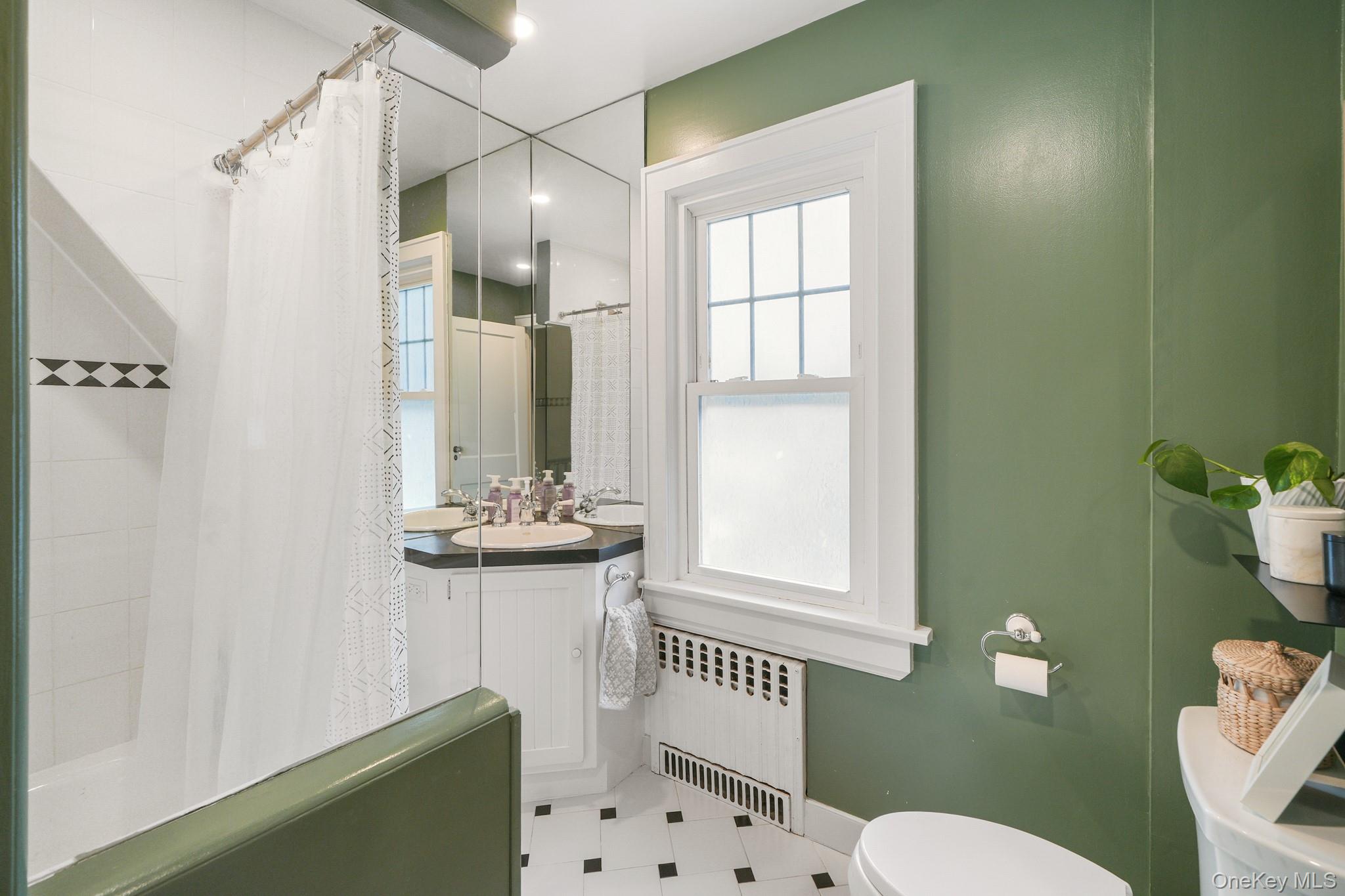 #20 photo, 54 Lakeview Avenue, Hartsdale , NY 10530