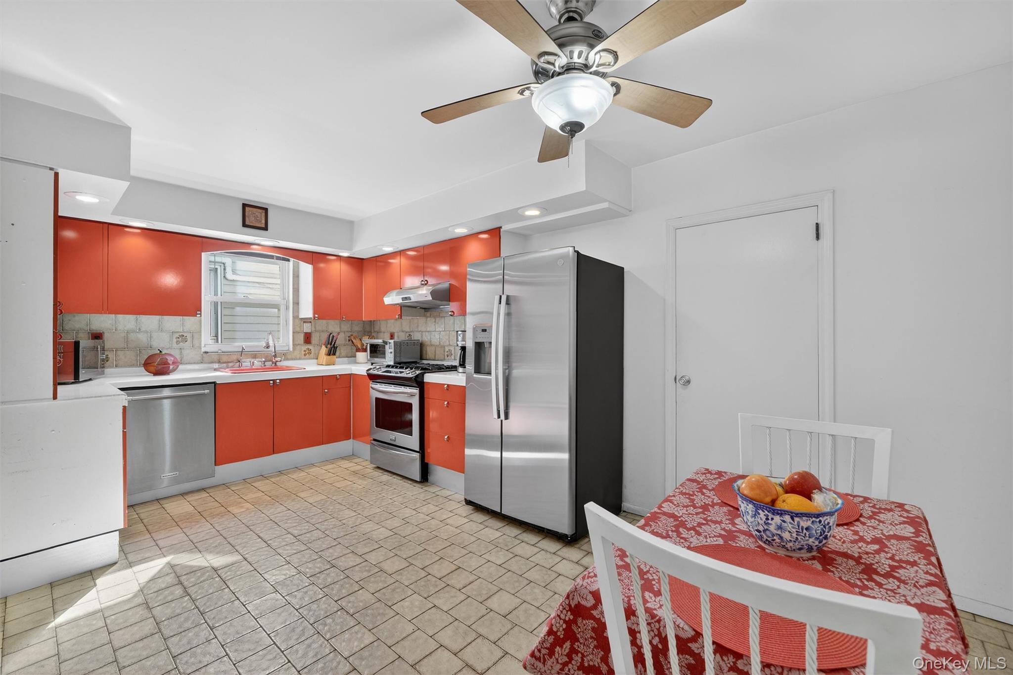 #10 photo, 2727 Matthews Avenue, 브롱크스 Bronx , NY 10467